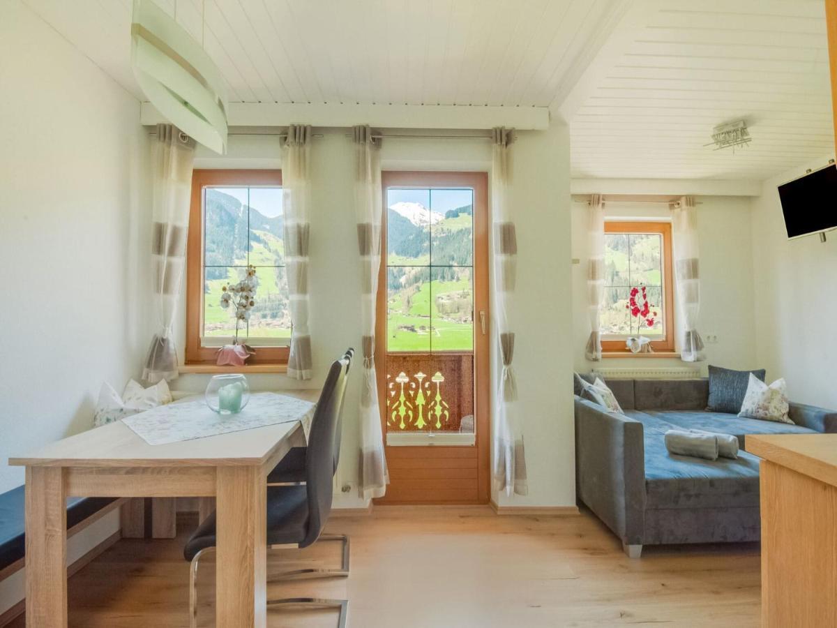 Beautiful Apartment In Ramsau With Balcony Ramsau im Zillertal Dış mekan fotoğraf